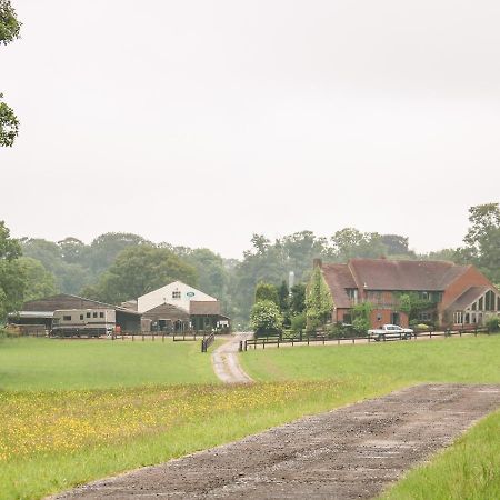Villa The Lazy Mare By The Water Rugeley Esterno foto