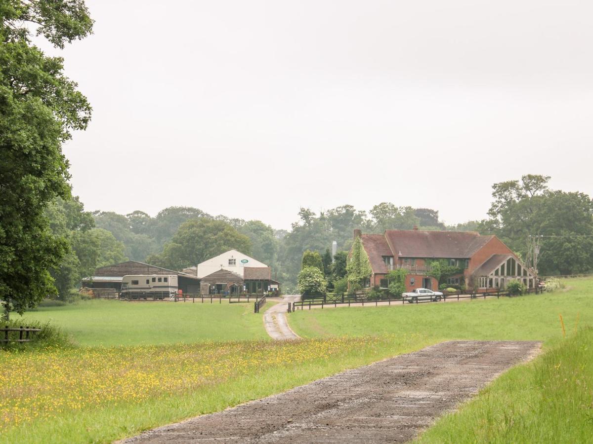 Villa The Lazy Mare By The Water Rugeley Esterno foto